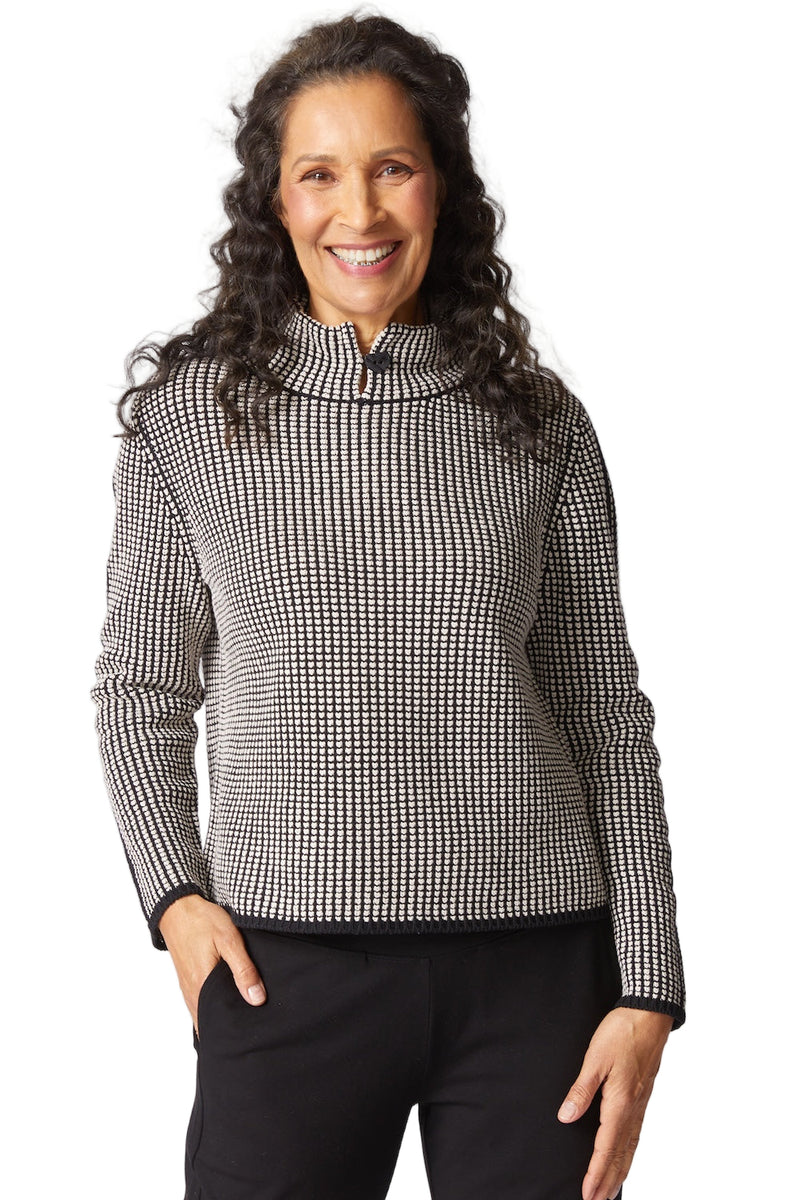 Night & Day Button Collar Pullover in Dove