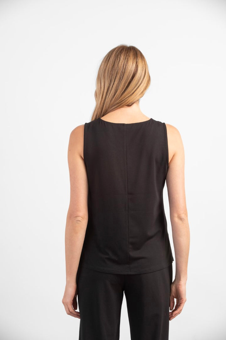 Core Travel Easy Tank in Solid Black
