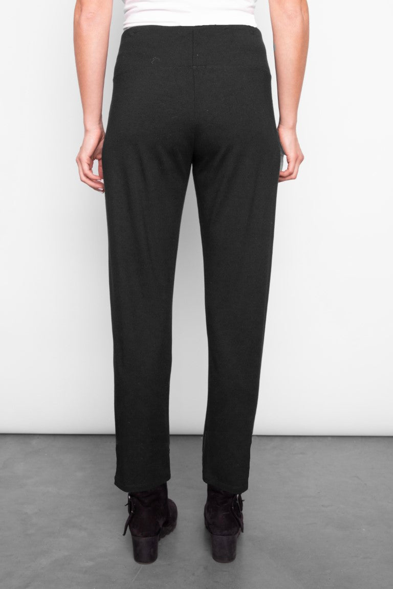 Core Travel Solid Straight Pant in Black