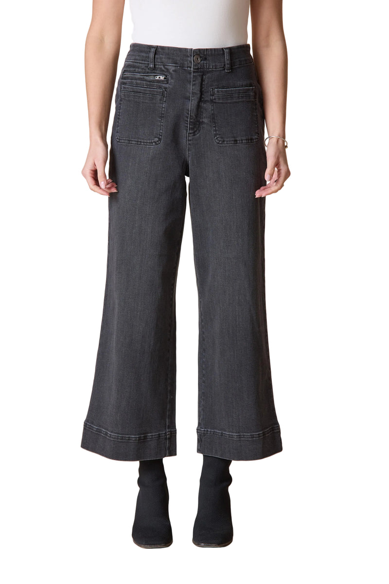 Stretch Denim Refreshed Ankle Jean in Black Denim