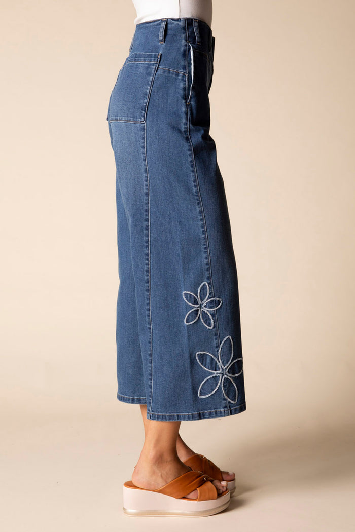 Tossed Floral Jean in Medium Denim