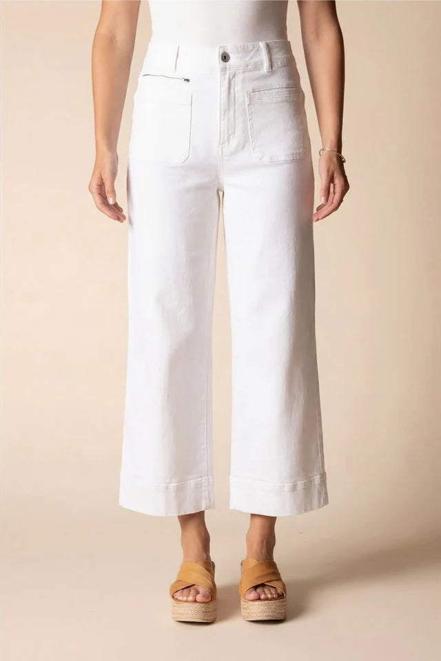 Crop Essential Jean in White