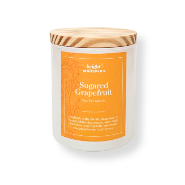 Signature Glass Candle 9 oz. sugared grapefruit