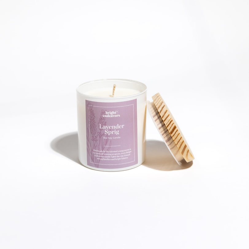 Signature Glass Candle 9 oz. lavender sprig