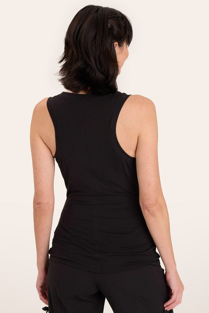 Essence Tank in Black