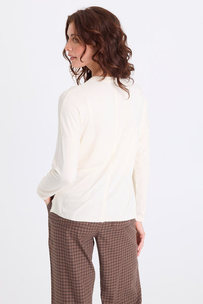 Noor Jersey V-Neck Long Sleeve Top in Toasted Almond