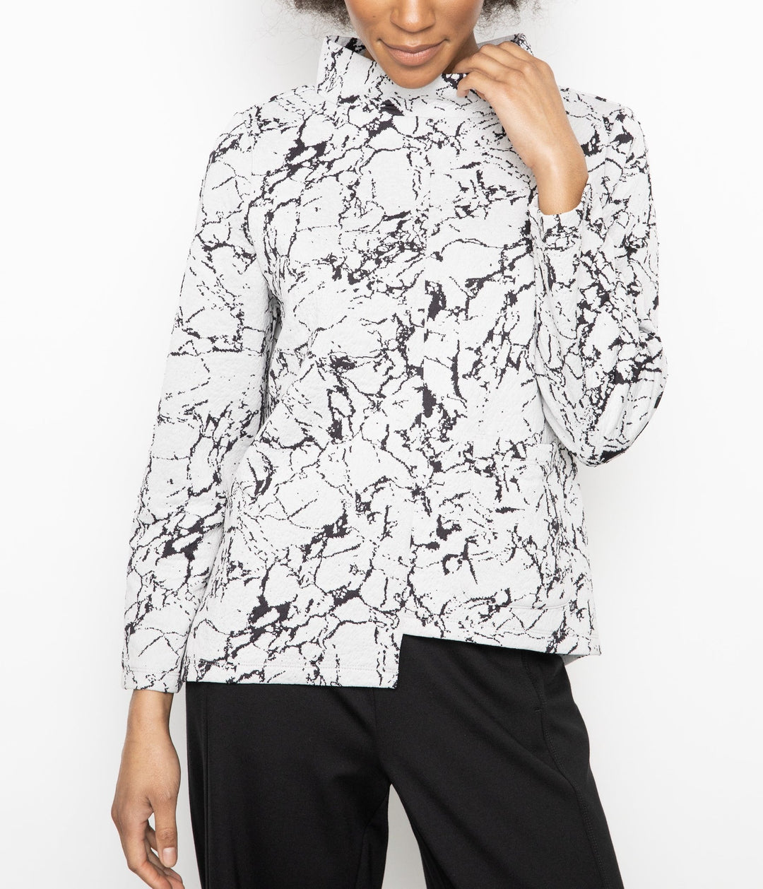 Elegant Marble Stepped Hem Top in Sand