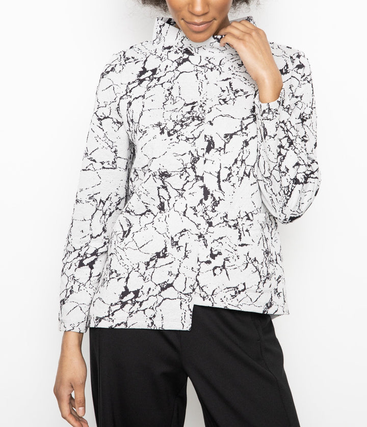 Elegant Marble Stepped Hem Top in Sand
