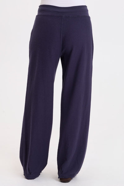 Himesh Crepe-Knit Pant in Navy