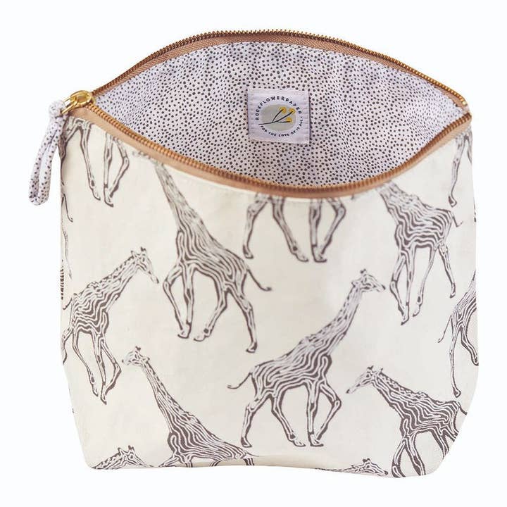 Giraffe Pouch Large