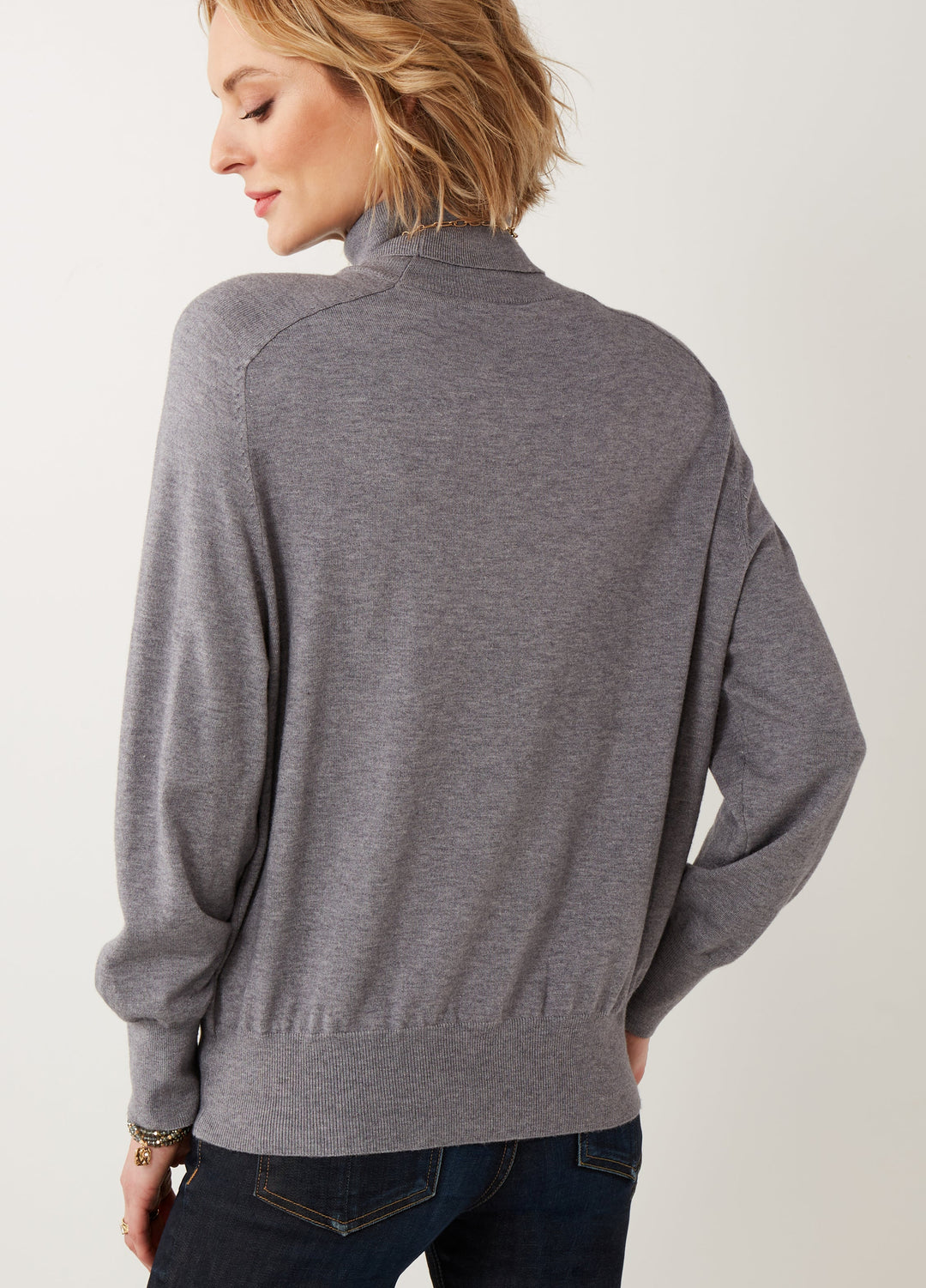 Lux Turtleneck in Grey