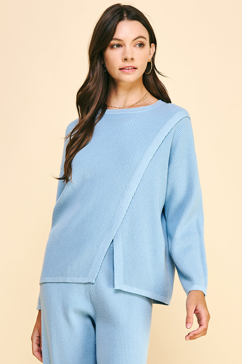 Front Slit Sweater Pullover in Light Blue