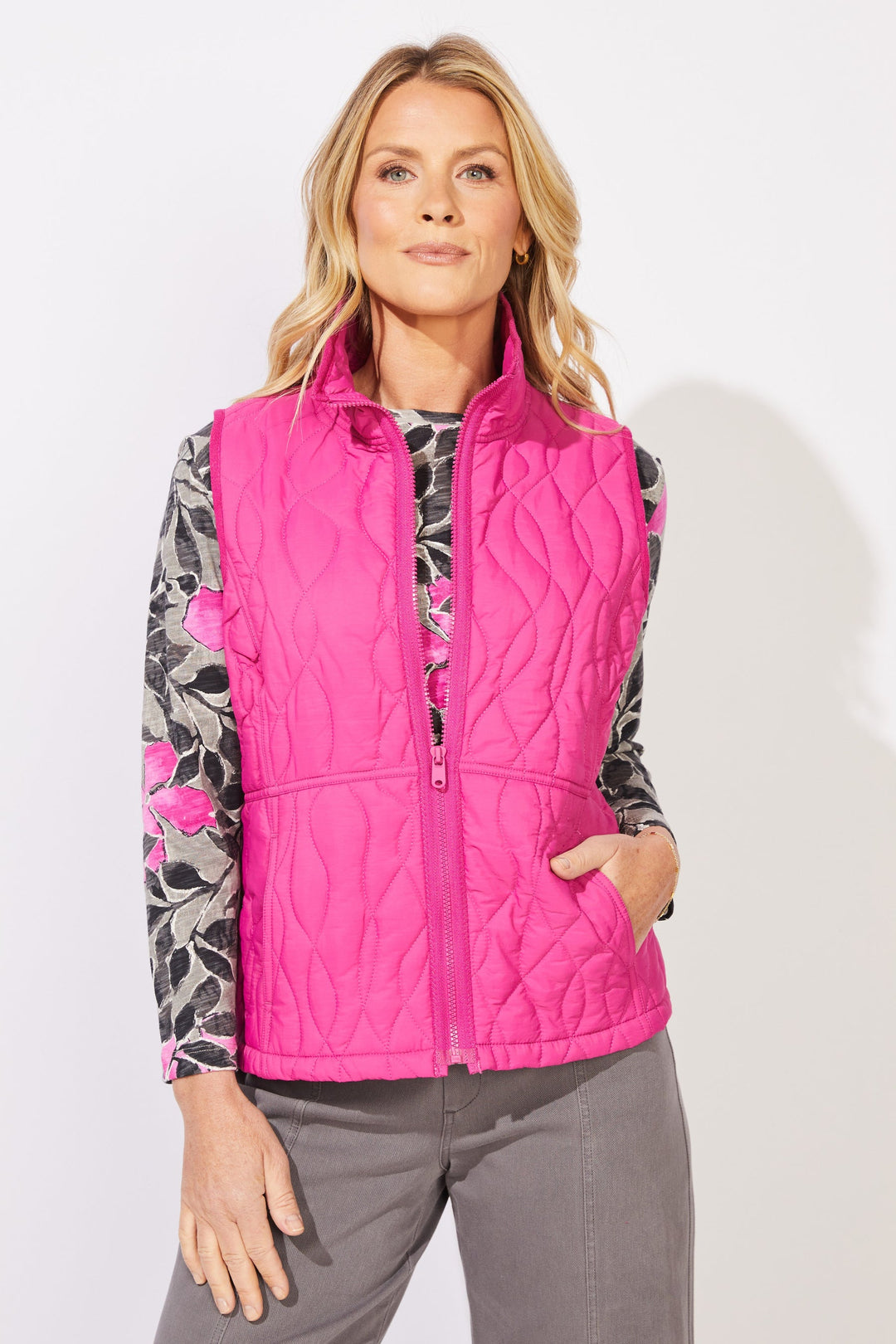 Wave Quilt Summer Vest in Fuchsia