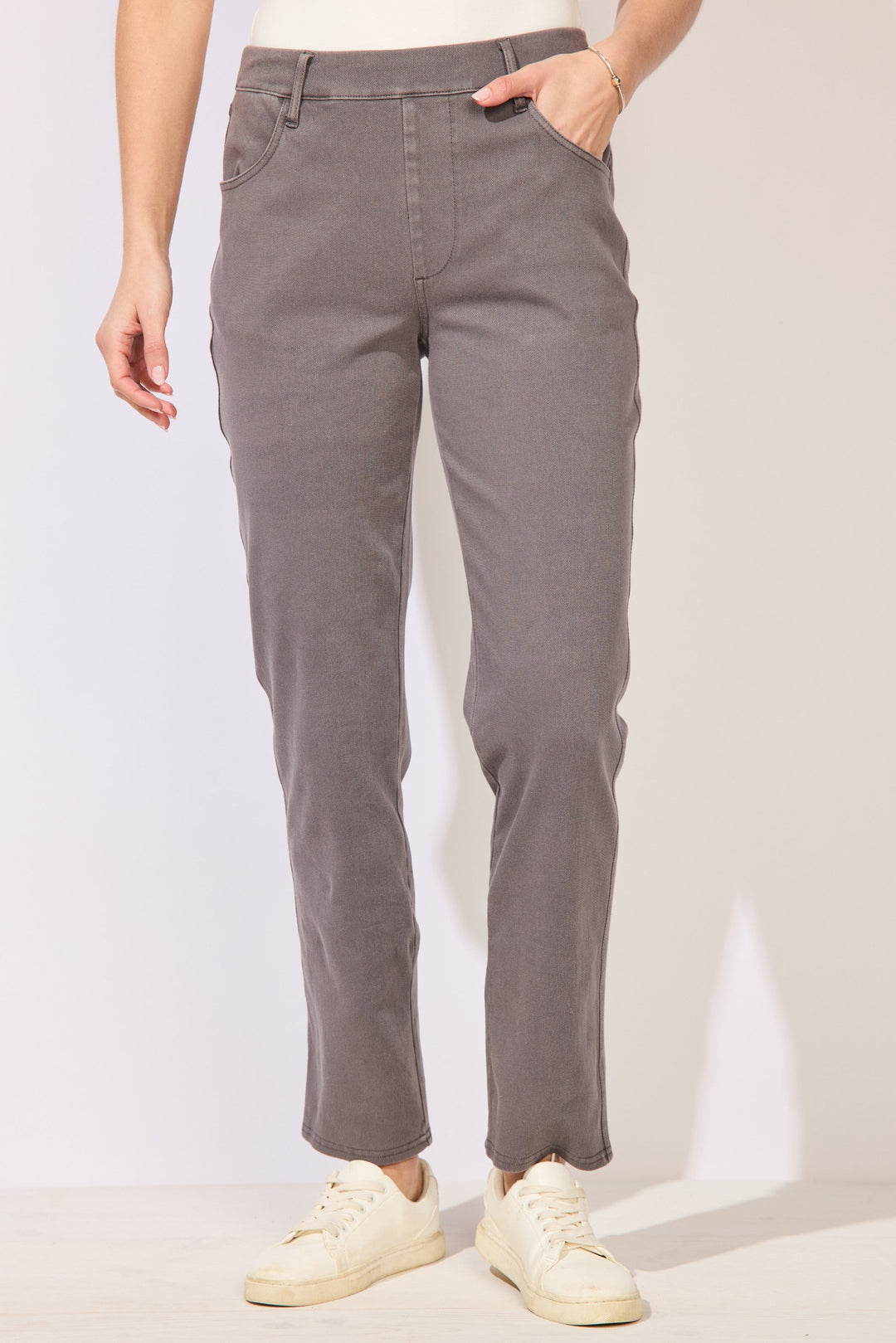 Comfort Knit Denim Straight Jean in Volcano