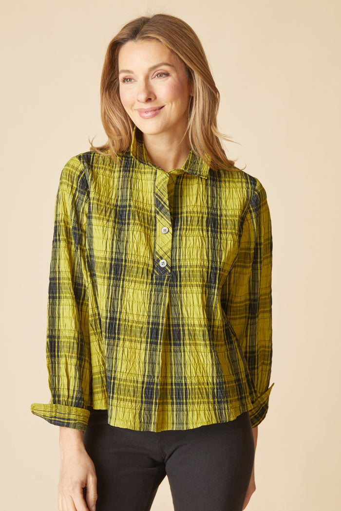 Crinkle Windowpane Chill Pullover in Sprout