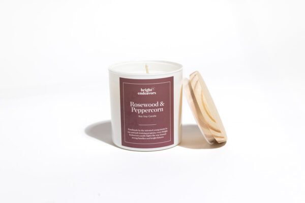 Signature Glass Candle 9 oz. rosewood and peppercorn