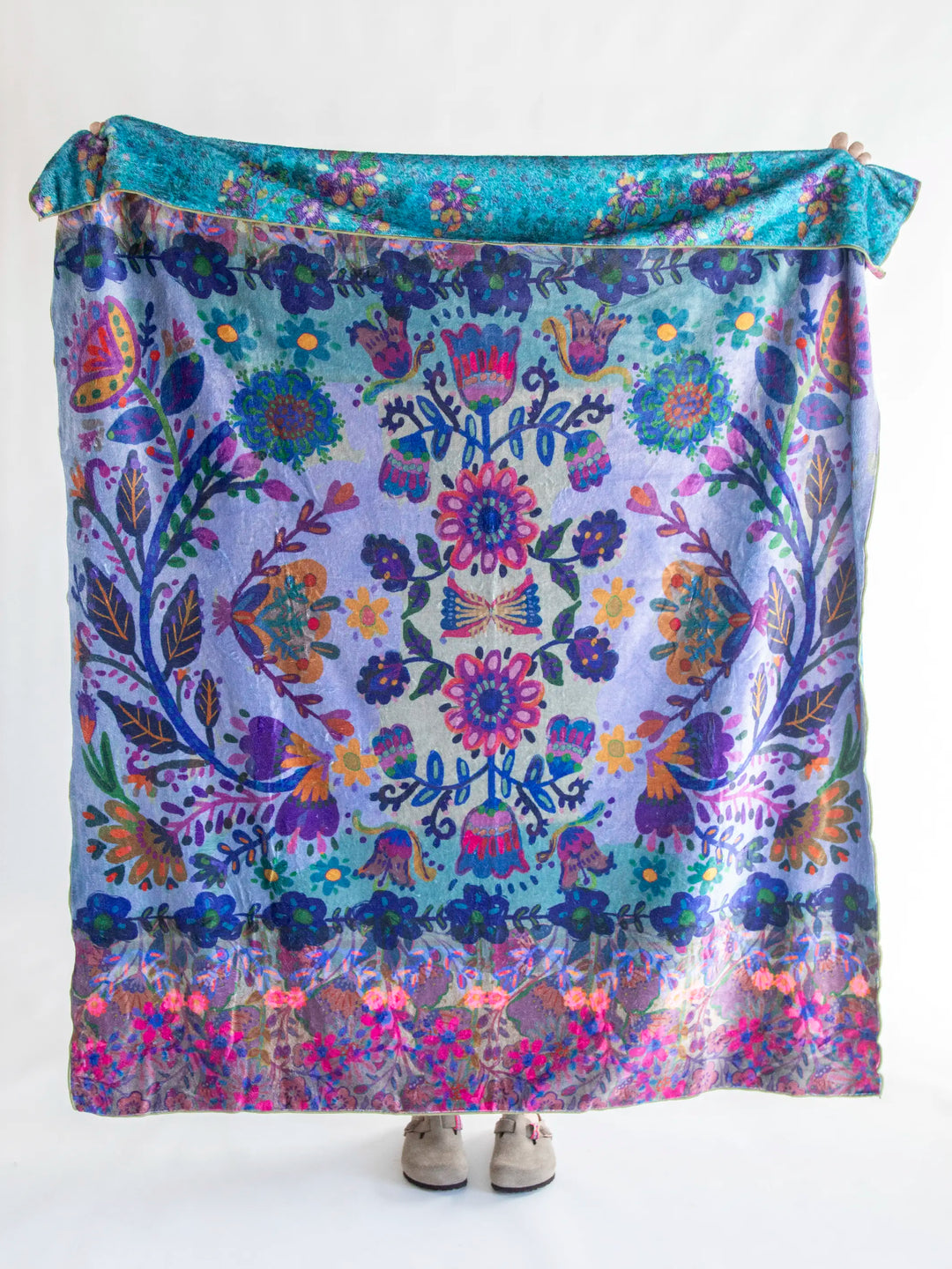 Double-Sided Cozy Throw Blanket in Border Folk Garden