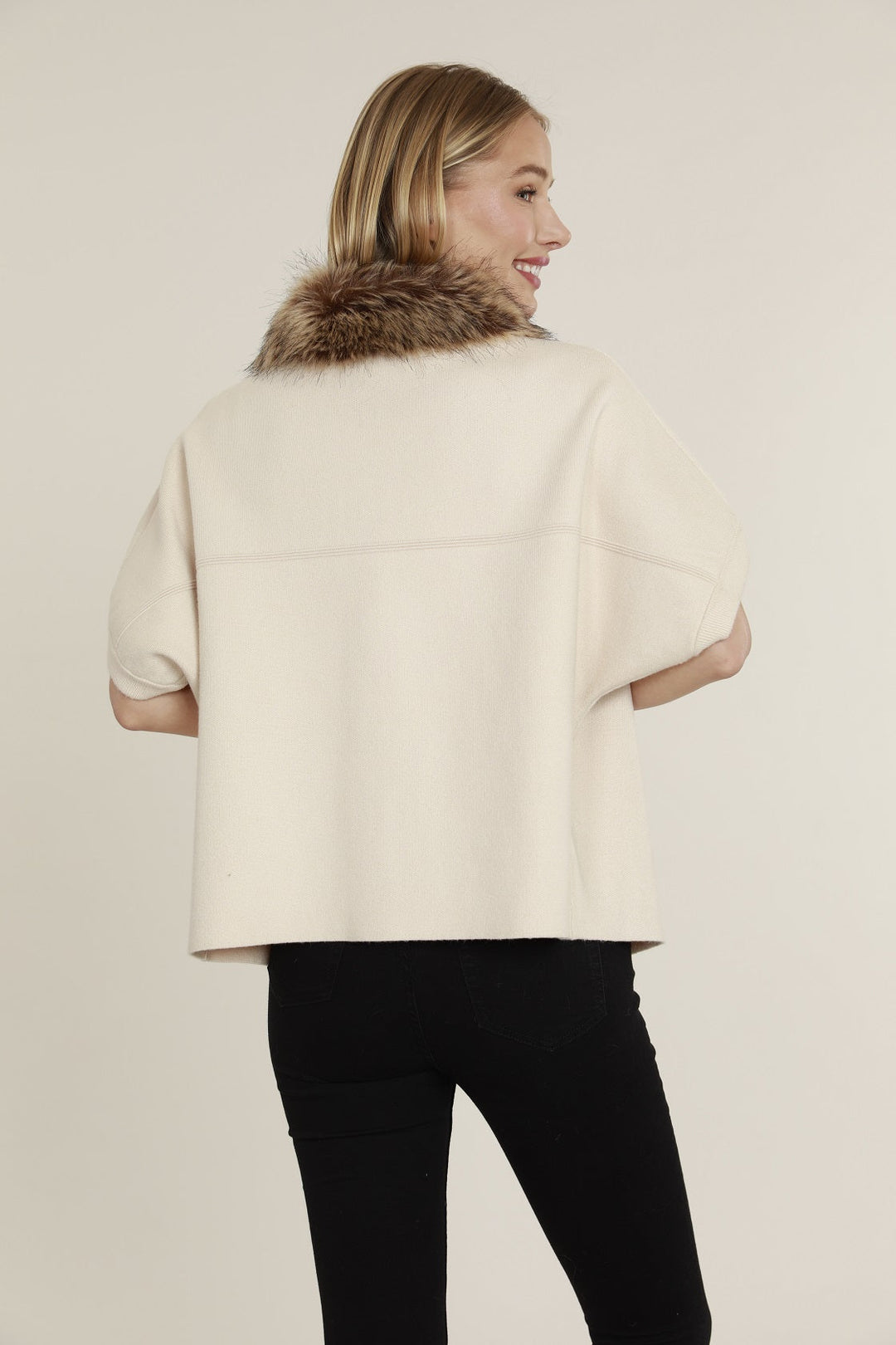 Faux Fur Collar Short Sleeve Cardigan in Creme/Chestnut