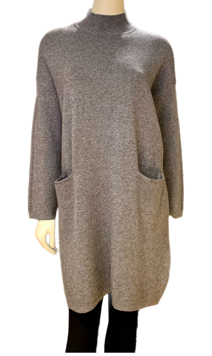 Double Pocket Tunic Dress in Grey