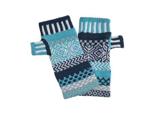 Fingerless Mittens in Snowfall