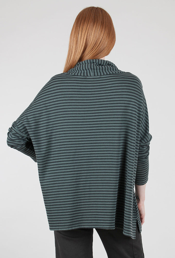 One Size Cowl in Myrtle Green