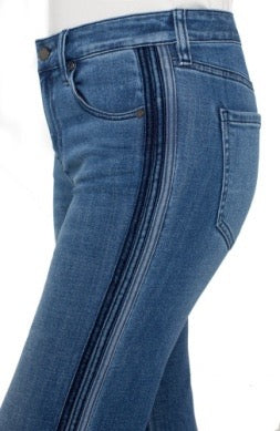 Hannah 32" Self-Trim Flare Jean