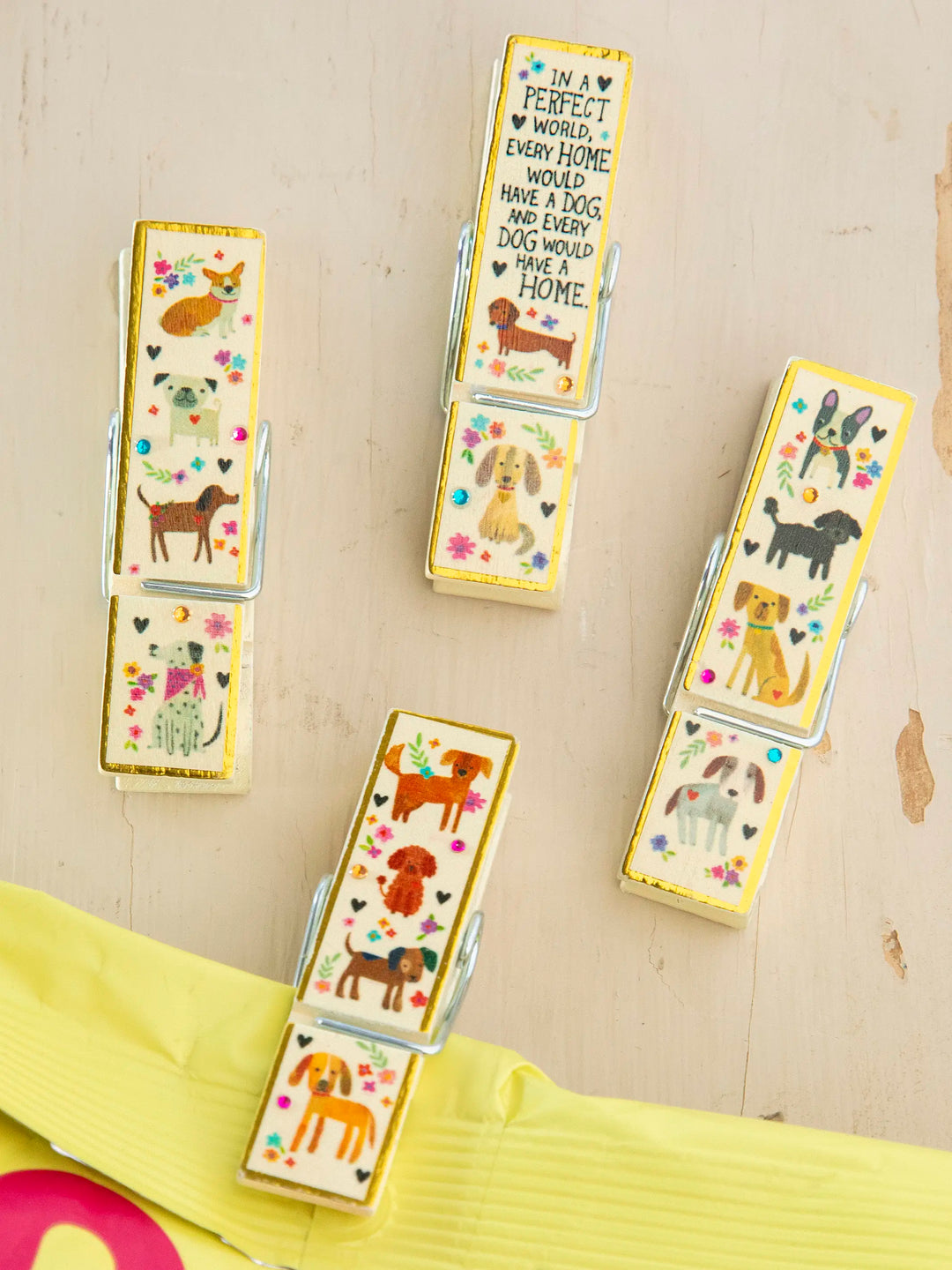 Happy Clips Every Dog Has A Home - Set of 4