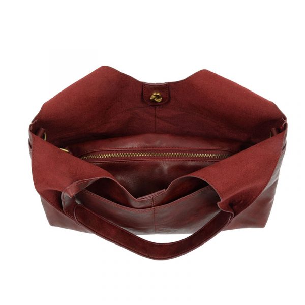Val Four Pocket Hobo Bag in Sangria