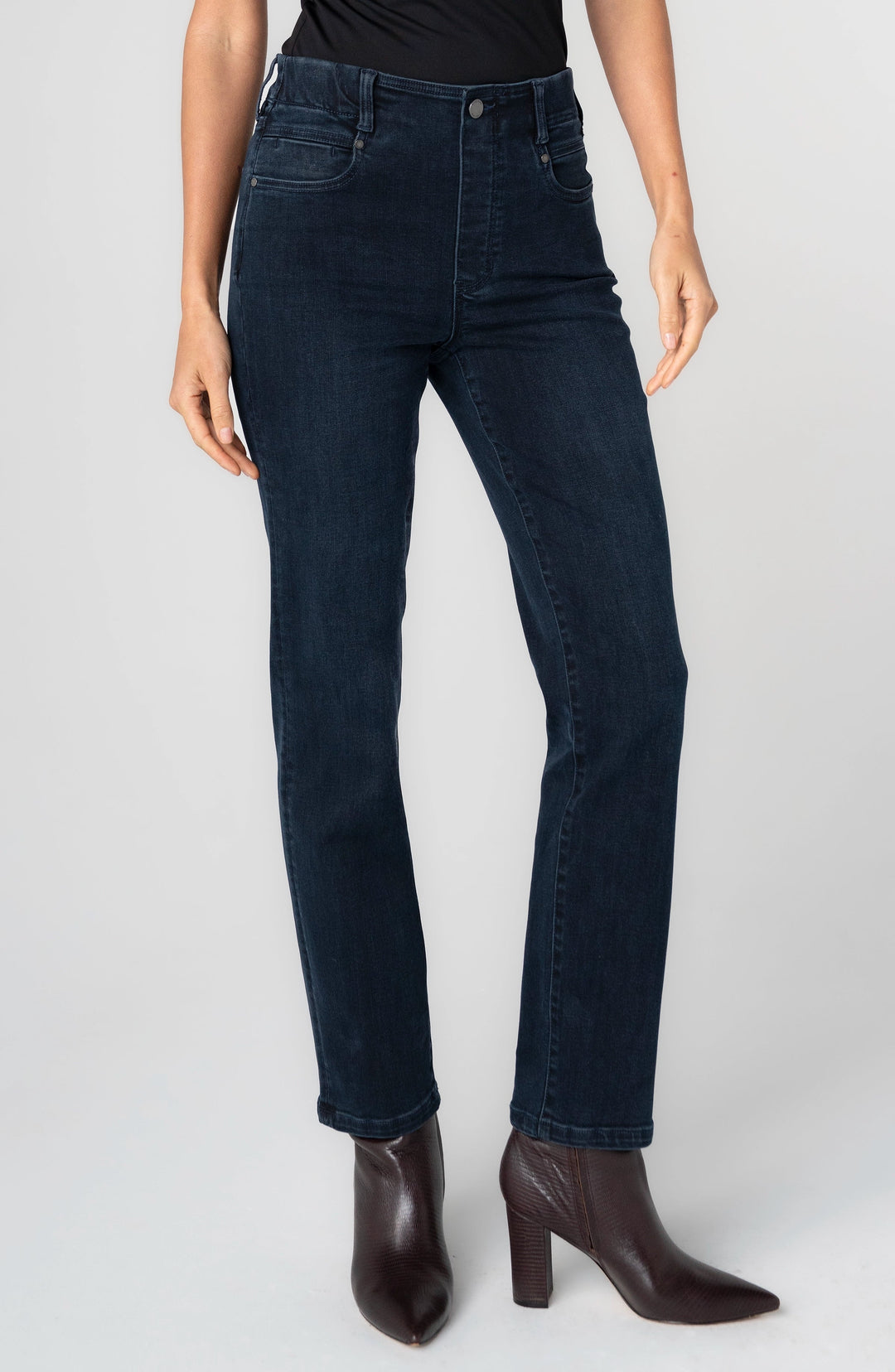 The Gia Glider Slim in Raven Wing