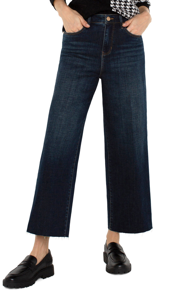 Stride Hi-rise With Cut Hem in Eastmoor