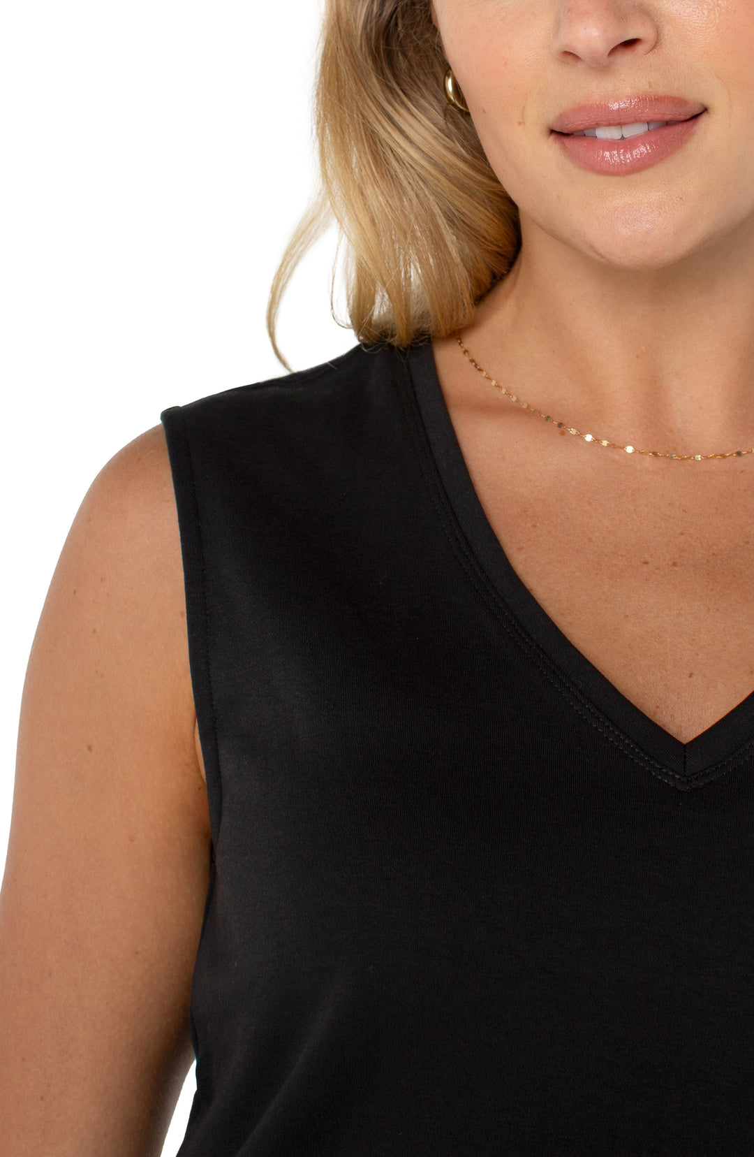 Sleeveless V Neck Knit Top in Black