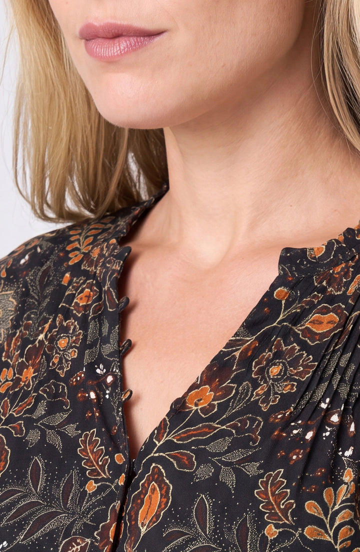 Long Sleeve Woven Blouse in Black Rust Multi