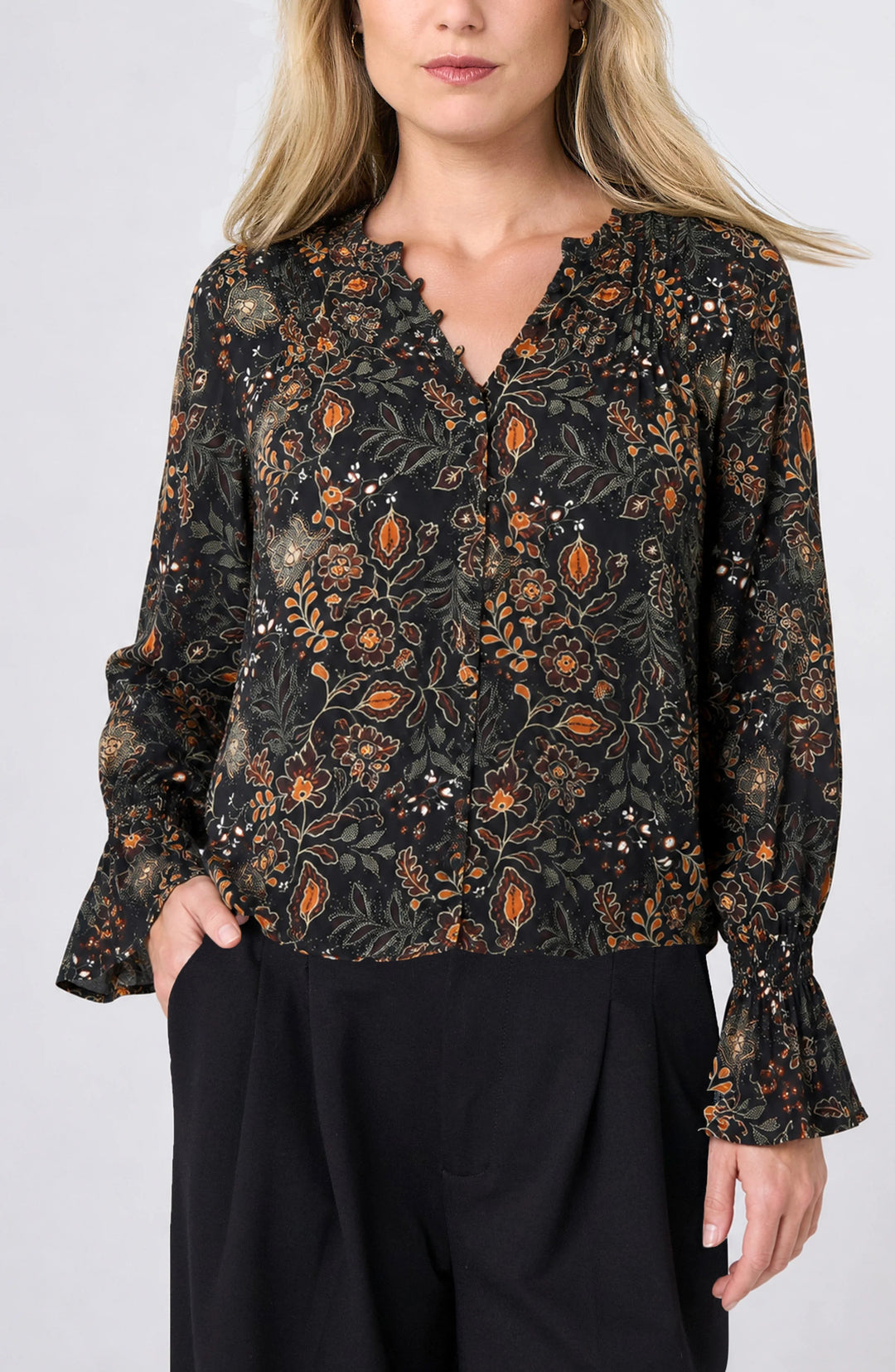 Long Sleeve Woven Blouse in Black Rust Multi