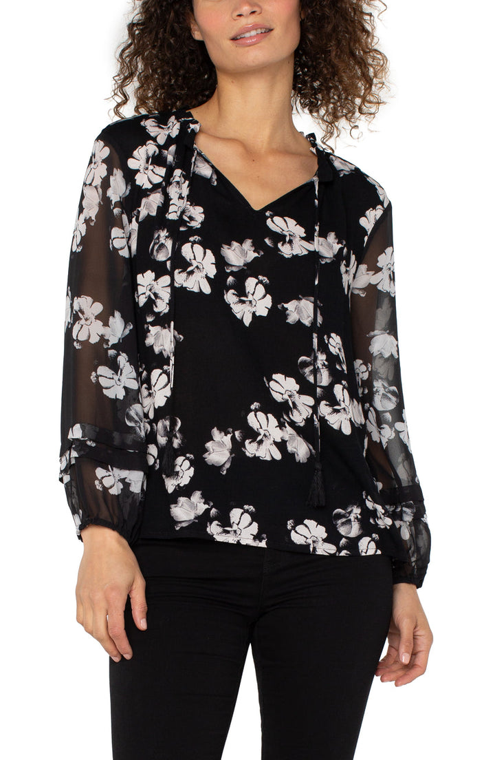 Long Sleeve Popover Shirred Woven Blouse in Black & White Floral