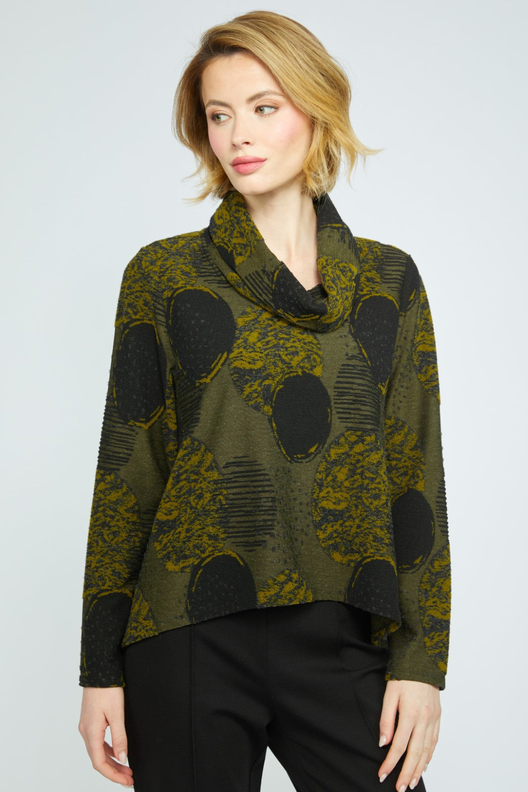 Keynote Cowl Topper in Nutria