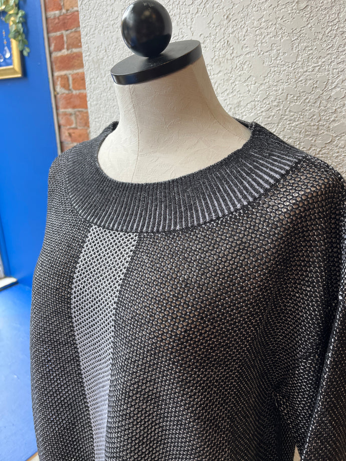 Two Tone Mesh Go-To Topper in Black and Cream