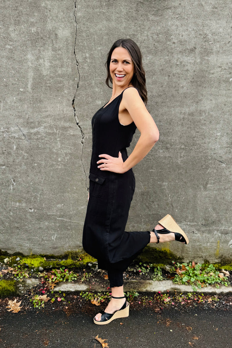 Linette Twill Zip-Up V-Neck Jumpsuit in Black