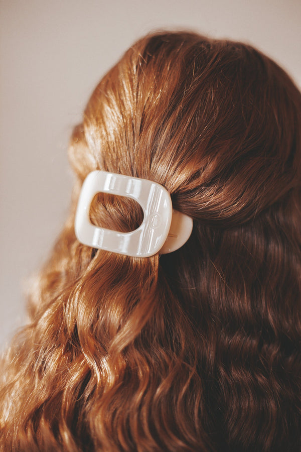 Round Flat Hair Clip | Small | Almond Beige