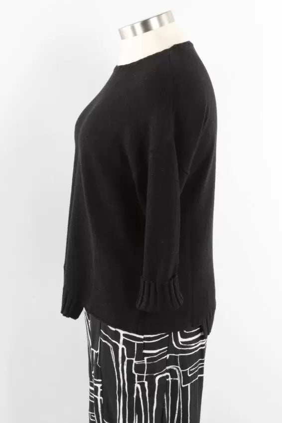 Spa Knit Angle Pullover in Black