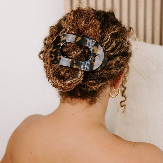 Round Flat Hair Clip | Medium | Tortoise