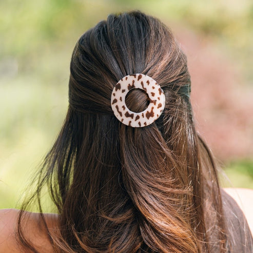 Flat Circle Hair Clip | Medium | Blonde Tortoise