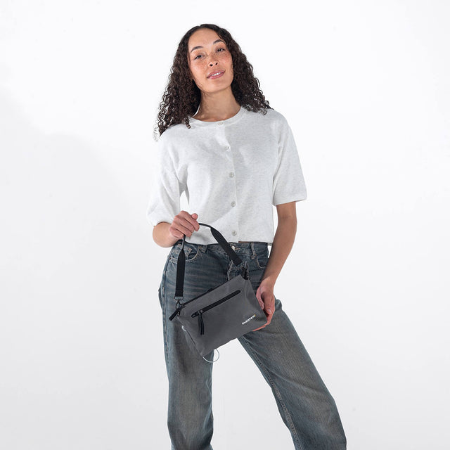 Mei AT | Travel Trio Crossbody - Granite Grey