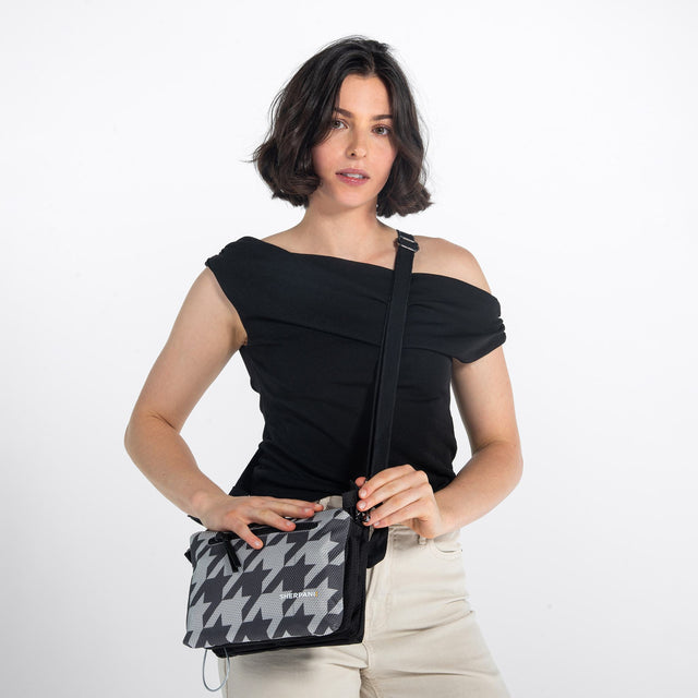 Mei AT | Travel Trio Crossbody - Houndstooth Print