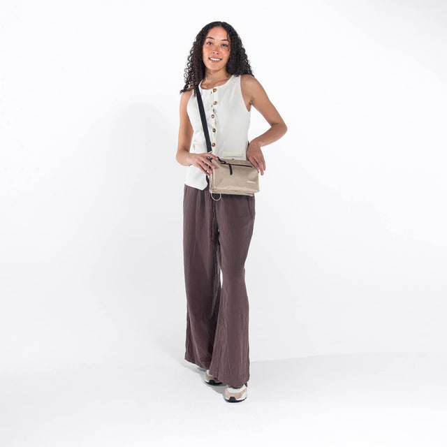 Mei AT | Travel Trio Crossbody - Straw Beige
