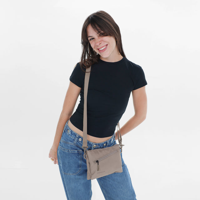 Zoom Dune Crossbody Bag