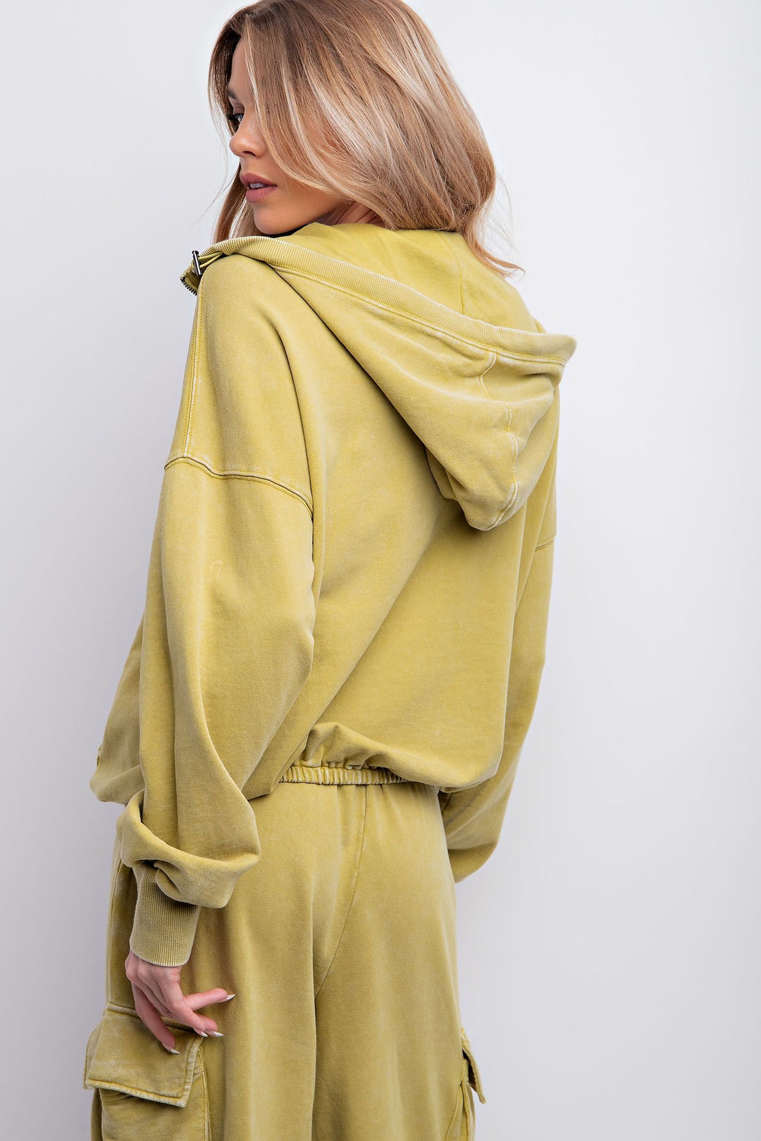 Washed Terry Hoodie Pullover in Pistachio