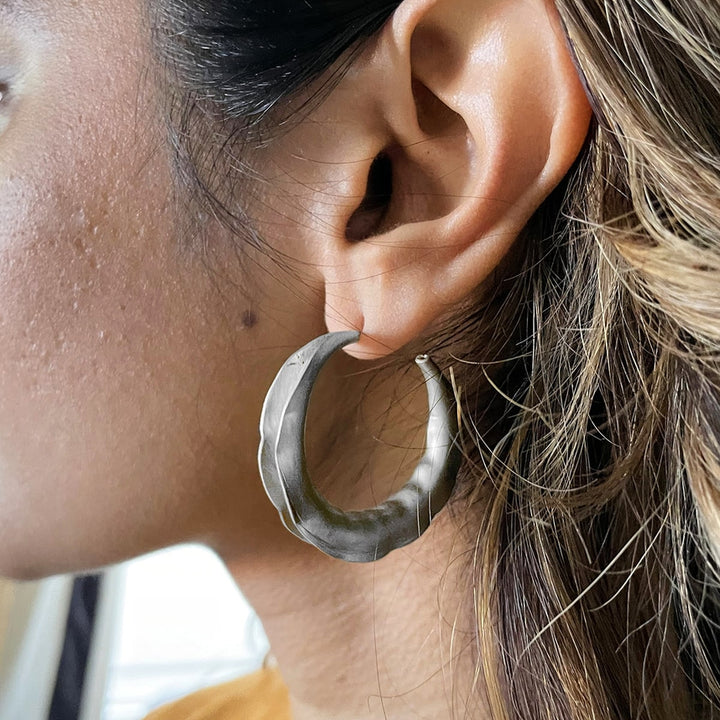 Wavy Hoops in Silver