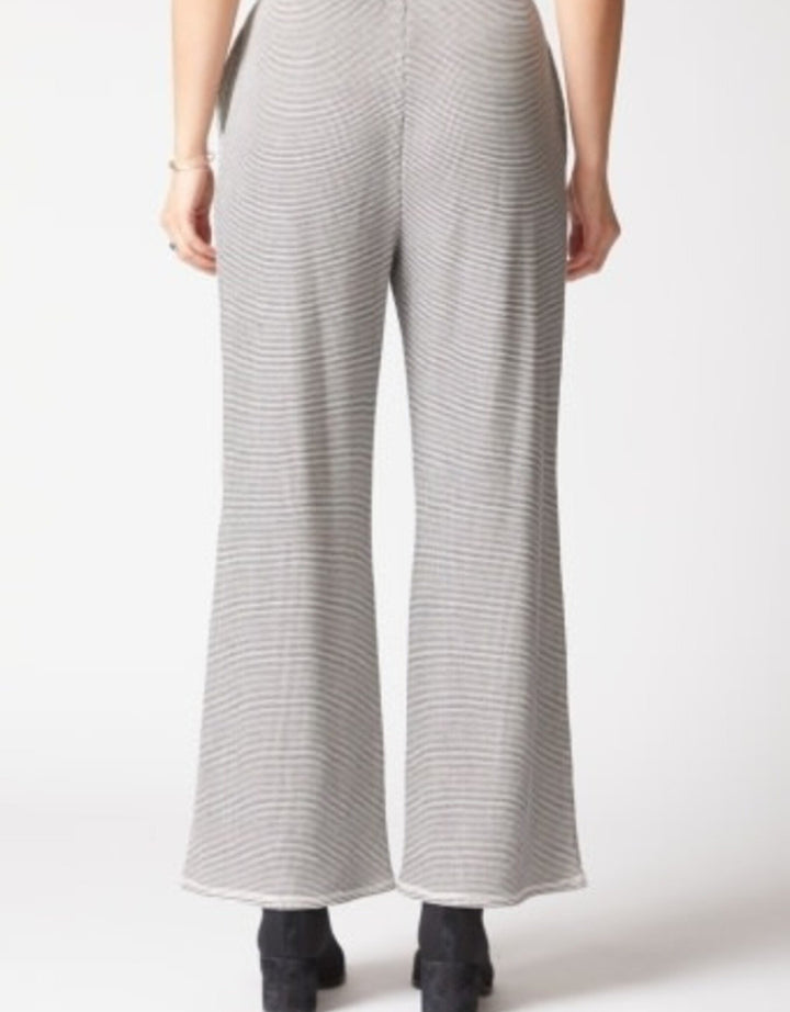 Opposites Attract Easy Pocket Flood Pants in Winter White