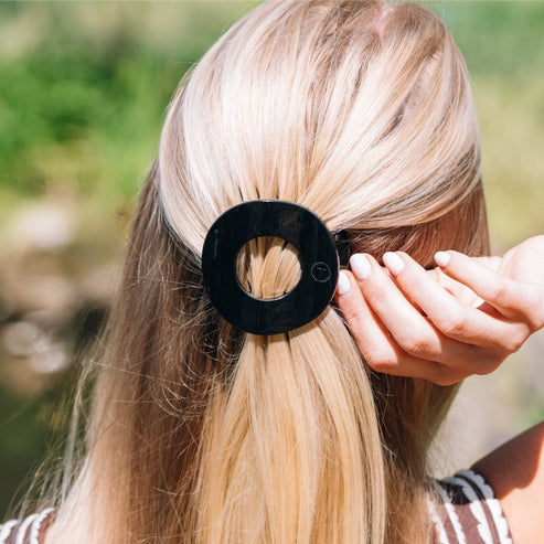 Flat Circle Hair Clip | Medium | Jet Black