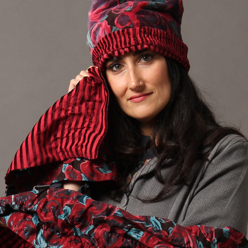 Leslie Velvet Scarf in Red